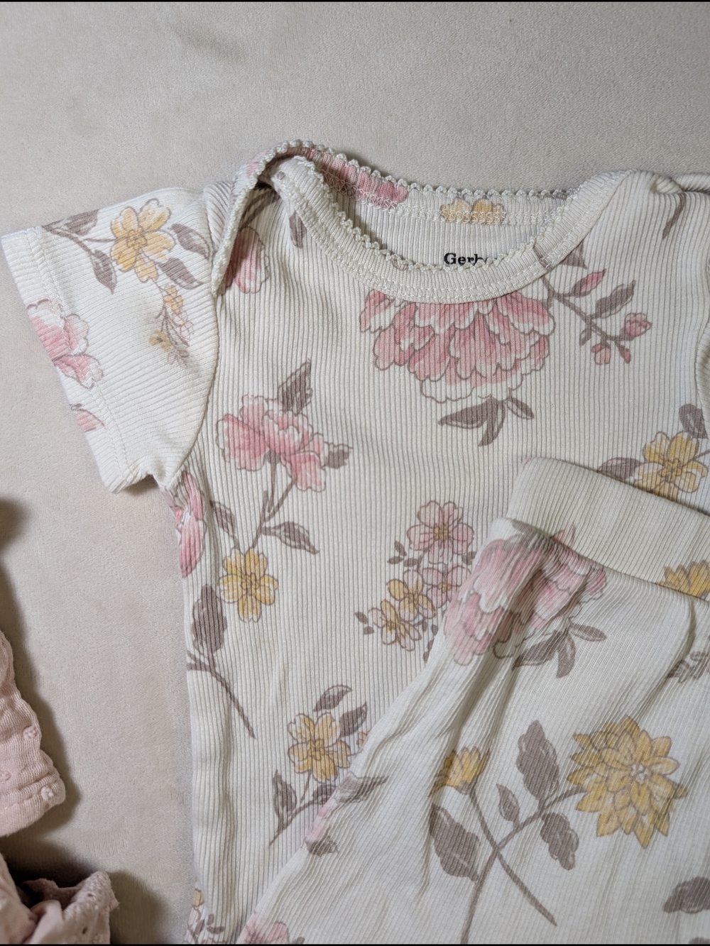 Two 2 Piece Bundle - Picture 4 of 8